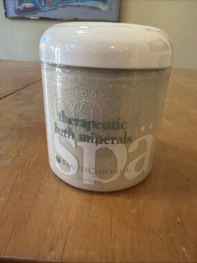 Beauticontrol Spa Therapeutic Bath Minerals 9 oz Jar  Sealed Discontinued
